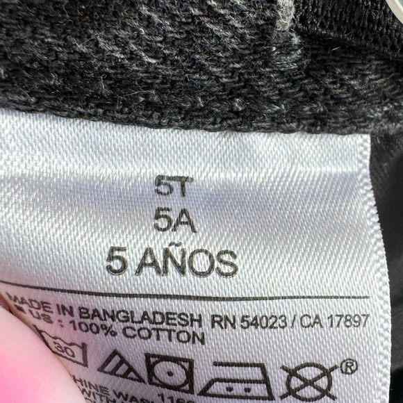 Old Navy, Girls Summer Shorts BUNDLE of 3, size 5T - Picture 3 of 7